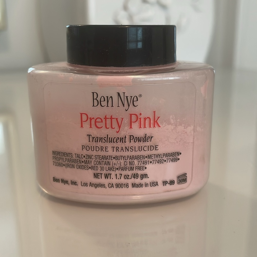 Ben Nye Pink Setting Powder Makeup